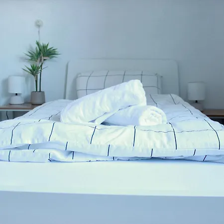 Helle Im Schwarzwald - 2 Schlafzimmer - Wlan - Holzapfel * Villingen-Schwenningen