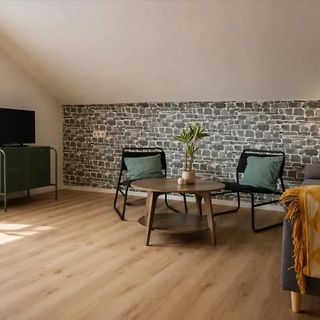 Helle Im Schwarzwald - 2 Schlafzimmer - Wlan - Holzapfel Lejlighed